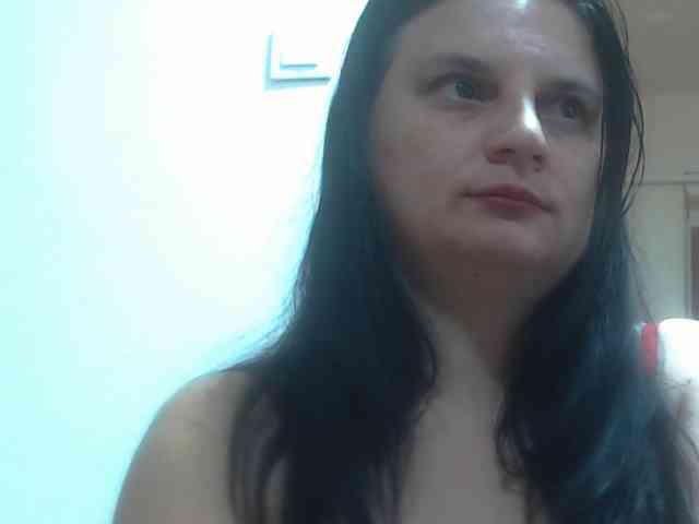 Nikol19721