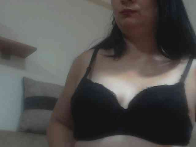 Nikol19721