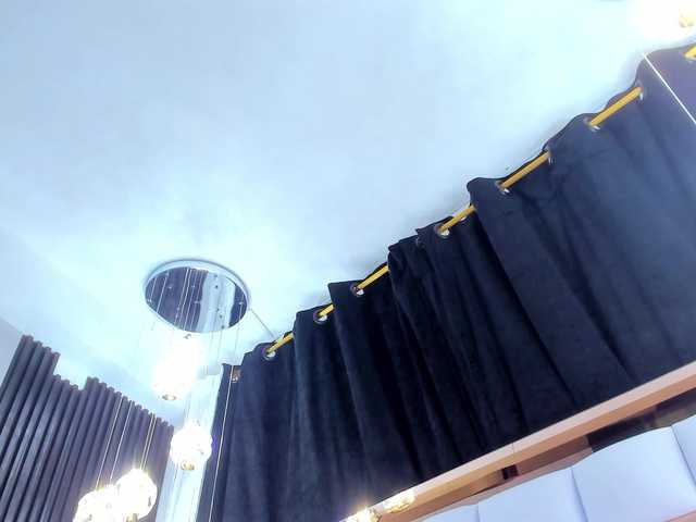  SarayRoyse chat room