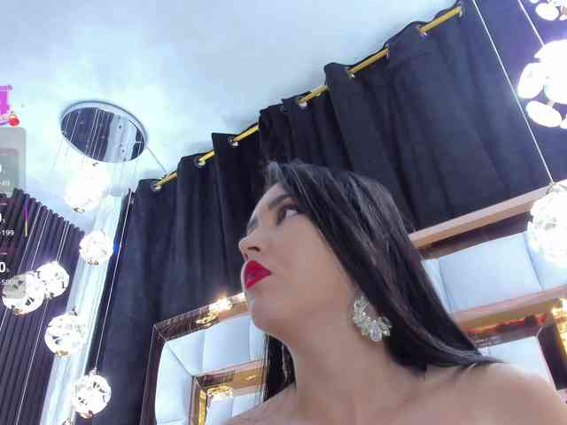 SarayRoyse SarayRoyse