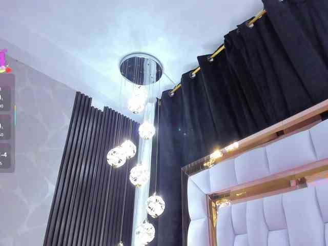 SarayRoyse SarayRoyse