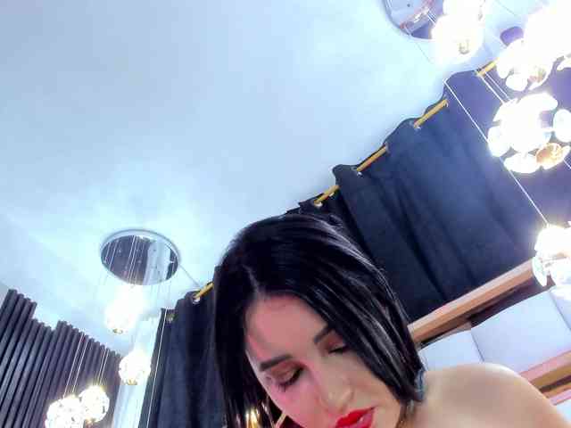 SarayRoyse SarayRoyse