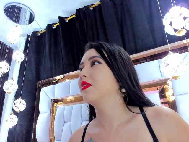 SarayRoyse SarayRoyse