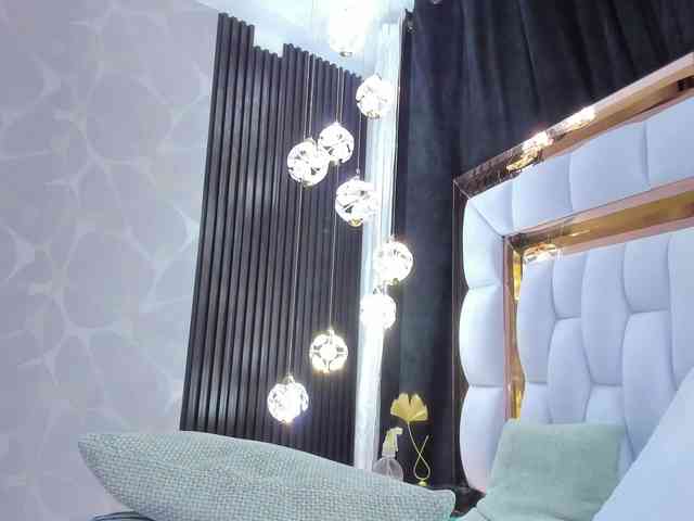 SarayRoyse SarayRoyse