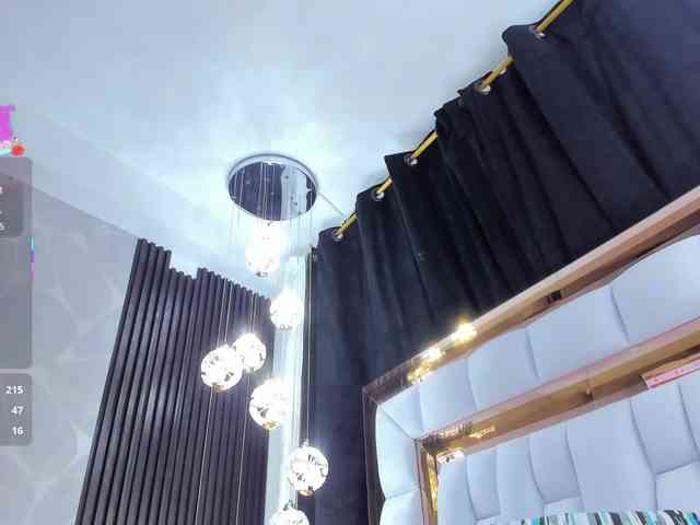 SarayRoyse SarayRoyse