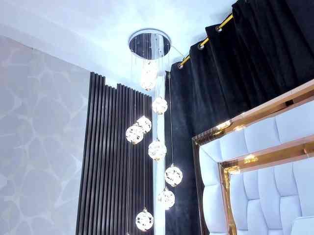 SarayRoyse SarayRoyse