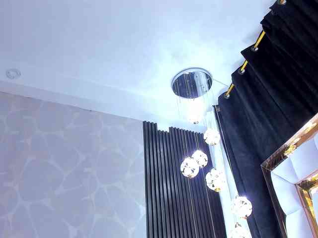 SarayRoyse SarayRoyse