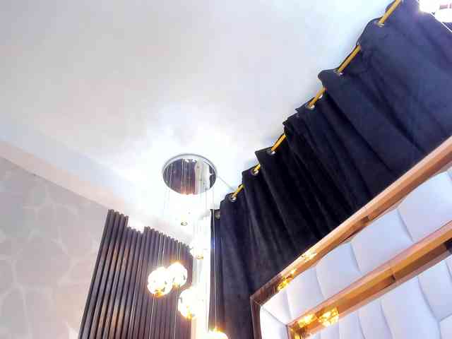 SarayRoyse SarayRoyse