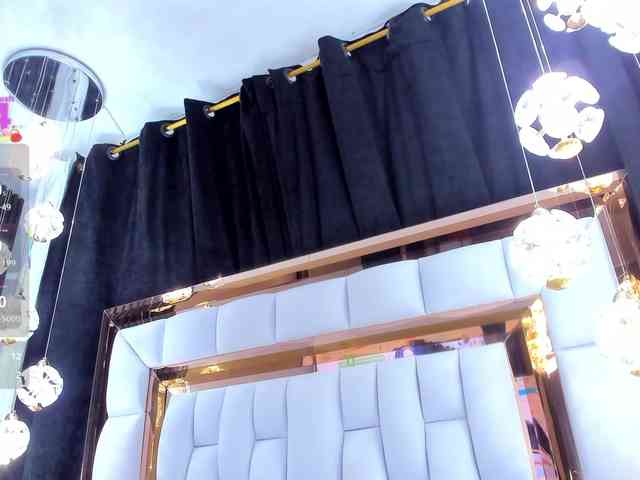 SarayRoyse SarayRoyse