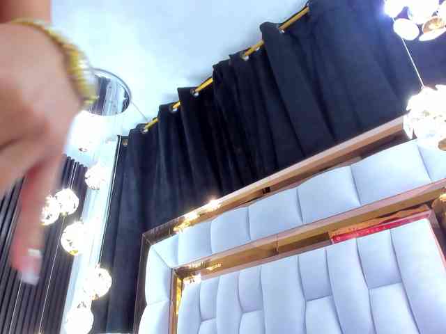 SarayRoyse SarayRoyse