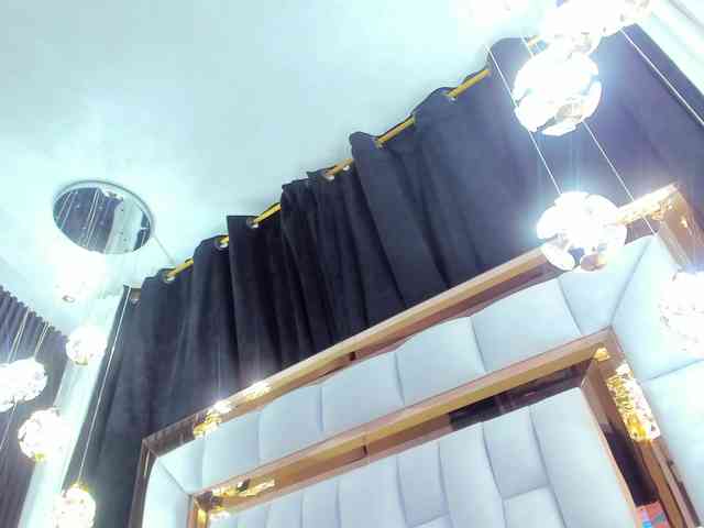 SarayRoyse webcam