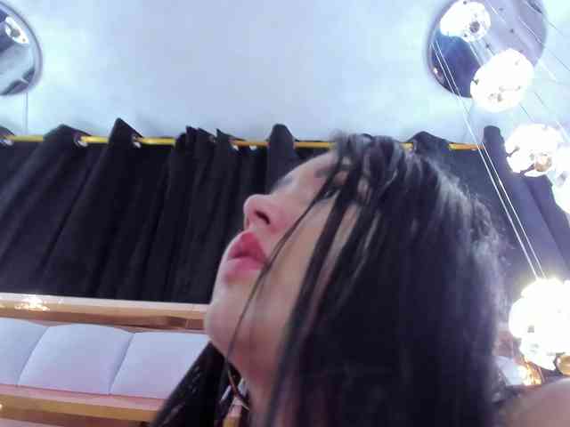 SarayRoyse SarayRoyse