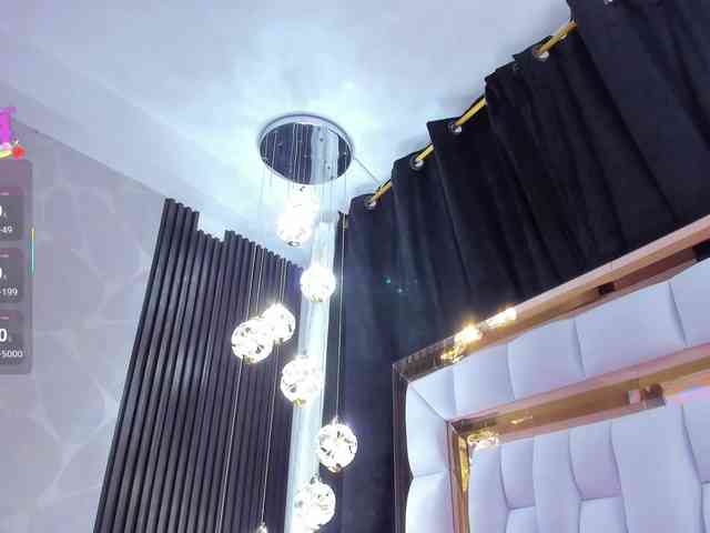 SarayRoyse SarayRoyse