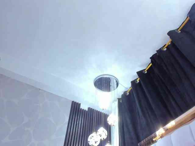 SarayRoyse SarayRoyse