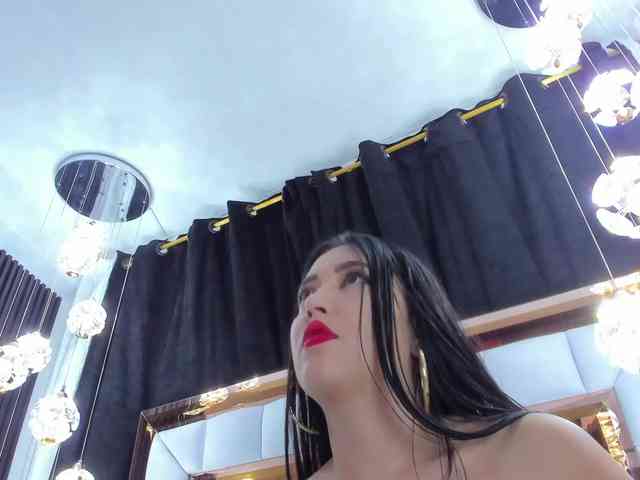 SarayRoyse SarayRoyse