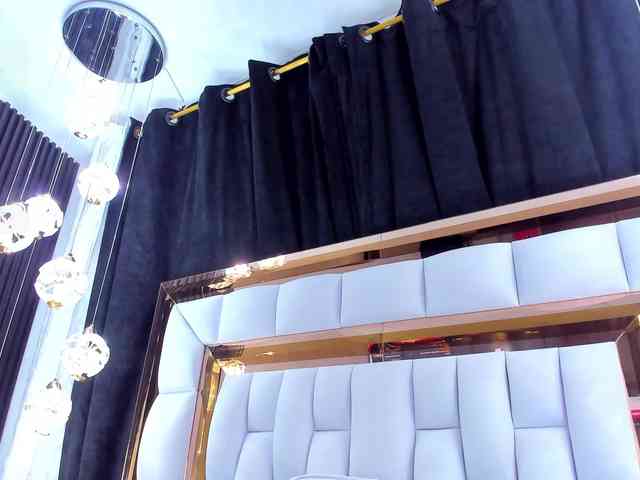 SarayRoyse SarayRoyse