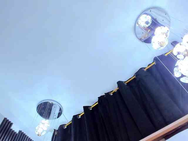 SarayRoyse SarayRoyse