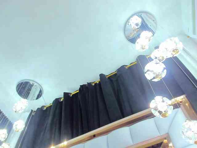 SarayRoyse webcam