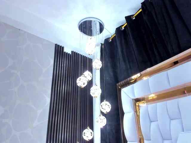 SarayRoyse SarayRoyse