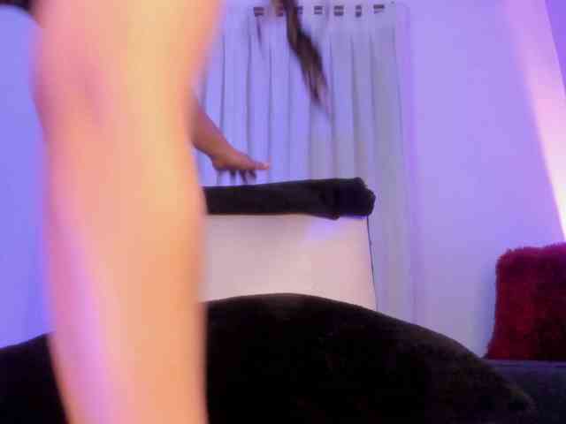 roshanilewis webcam