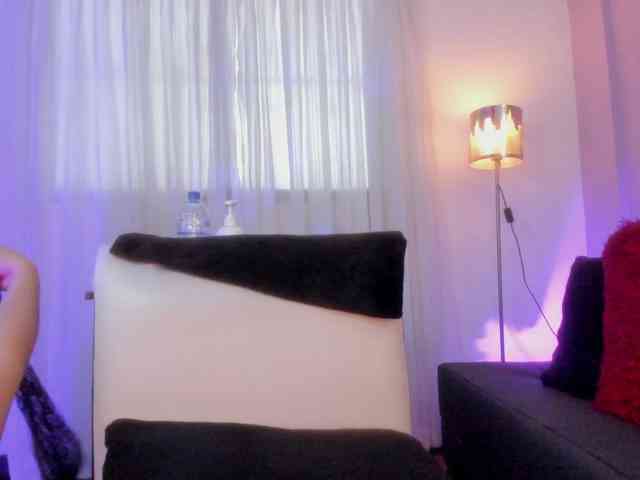 roshanilewis webcam