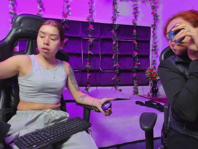  LizaAndCharlottt chat room