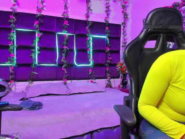 chat with cam LizaAndCharlottt