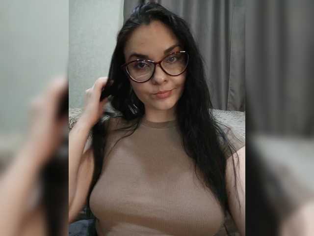 Kristicat's BongaCams show and profile