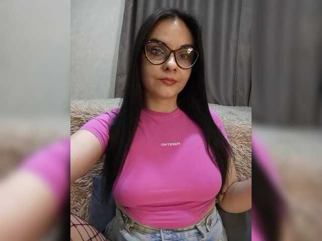 Kristicat's BongaCams show and profile