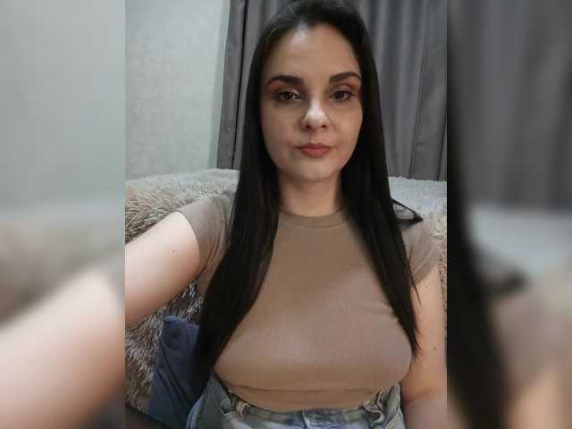 Kristicat's BongaCams show and profile