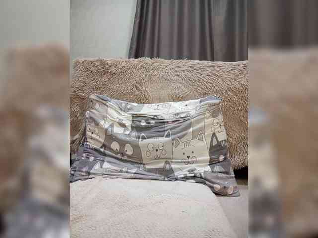 Kristicat Live Webcam on BongaCams