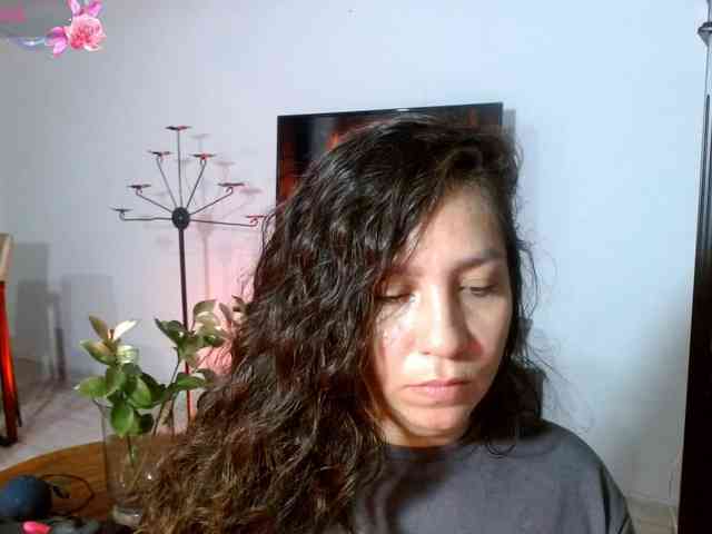 goddess-nahy webcam