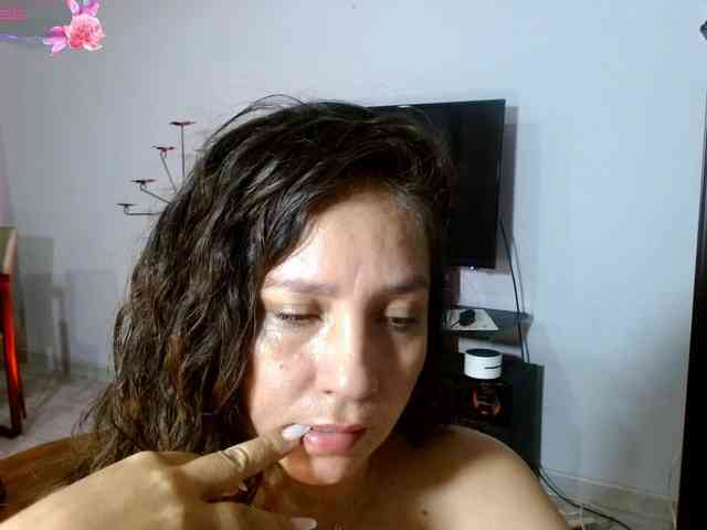 goddess-nahy webcam