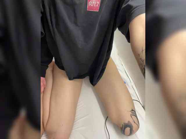 shyyyygirls Live Webcam on BongaCams