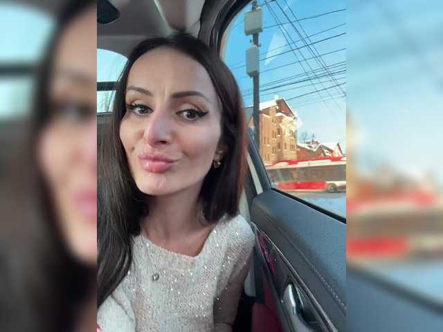 -AnnaMaria-'s BongaCams show and profile