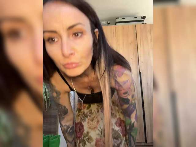 -AnnaMaria-'s BongaCams show and profile