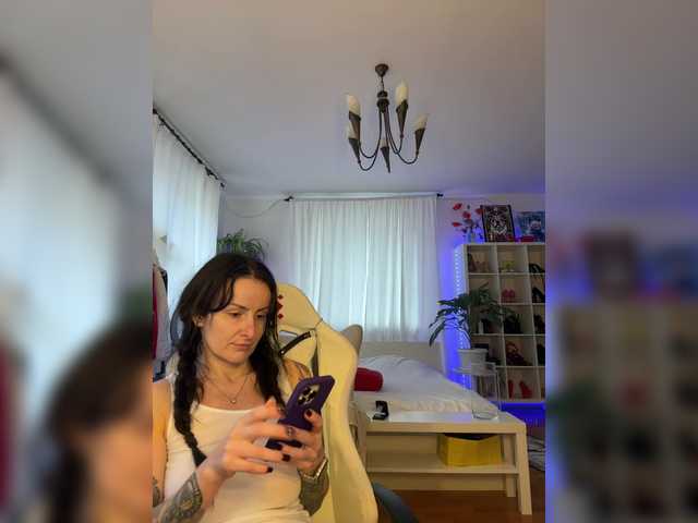 -AnnaMaria-'s BongaCams show and profile