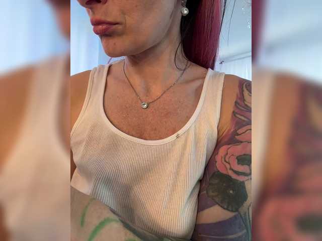 -AnnaMaria-'s BongaCams show and profile