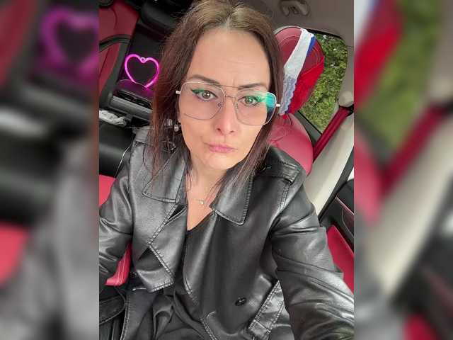 -AnnaMaria-'s BongaCams show and profile