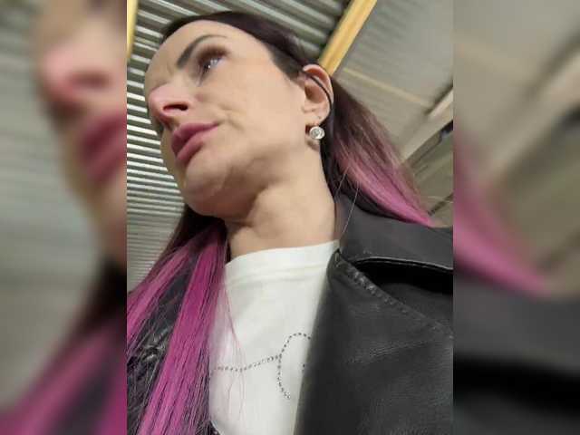 -AnnaMaria-'s BongaCams profile