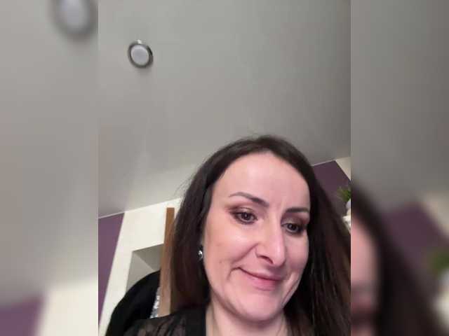 -AnnaMaria-'s BongaCams show and profile