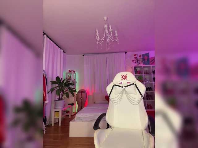 -AnnaMaria-'s BongaCams show and profile