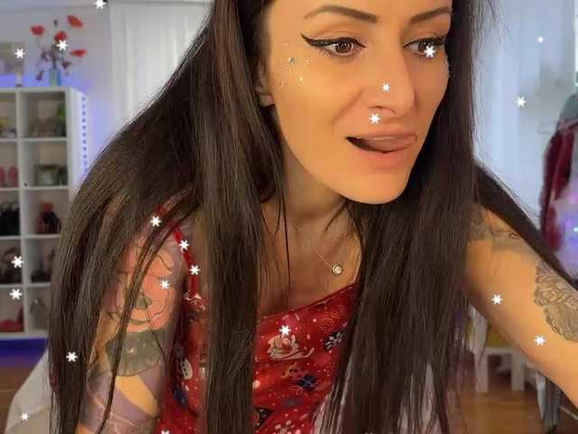 -AnnaMaria-'s BongaCams show and profile