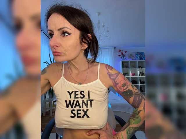 -AnnaMaria- from BongaCams