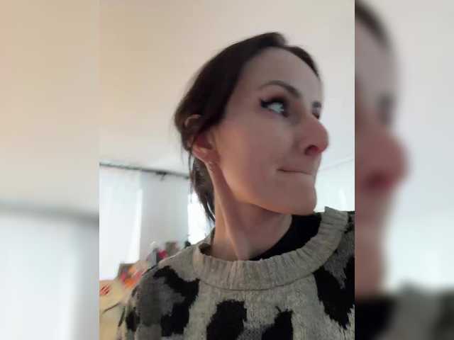 -AnnaMaria-'s BongaCams show and profile