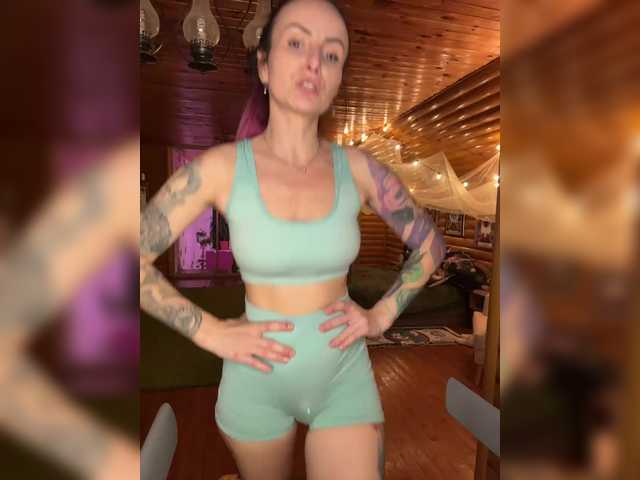 -AnnaMaria-'s BongaCams show and profile