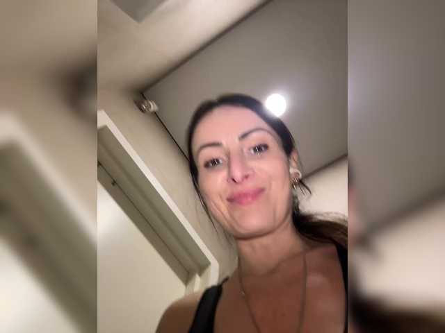 -AnnaMaria-'s BongaCams show and profile