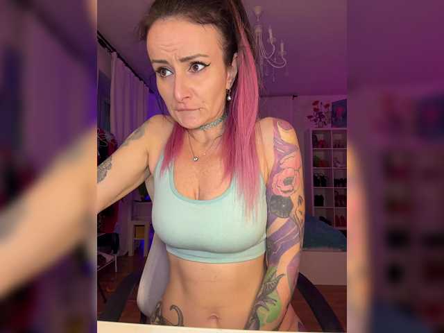 в попе у -AnnaMaria-