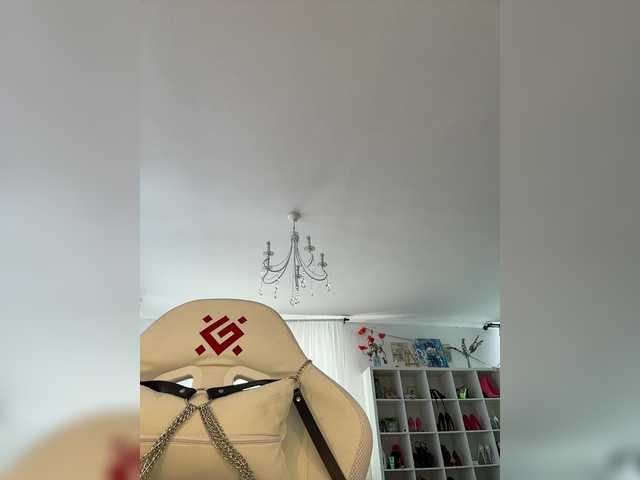 -AnnaMaria-'s BongaCams show and profile