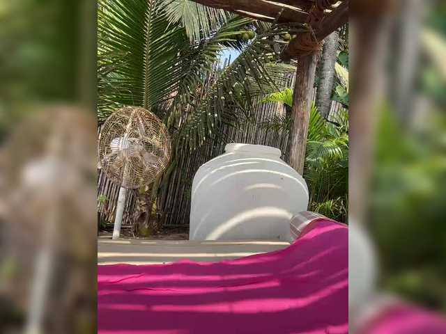 -AnnaMaria-'s BongaCams show and profile